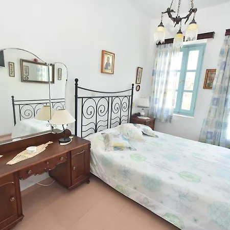 別荘 Traditional House By The Sea Mandrákion