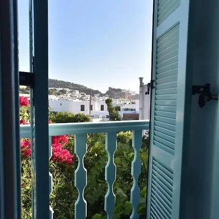 Traditional House By The Sea 別荘 Mandrákion