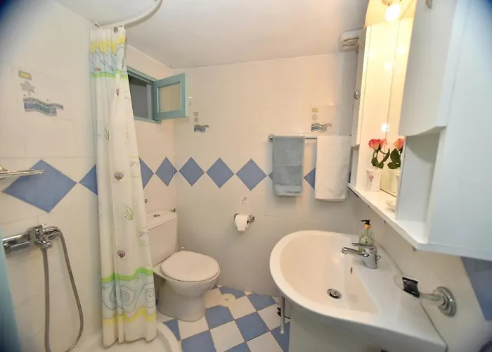 בית נופש Traditional House By The Sea *