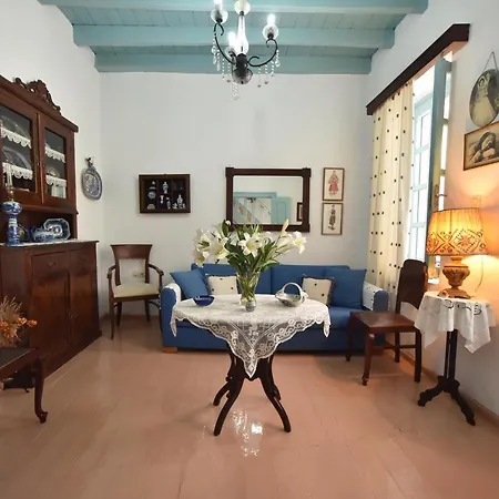 Traditional House By The Sea Holiday home *