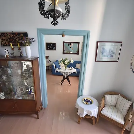 Casa de Férias Traditional House By The Sea